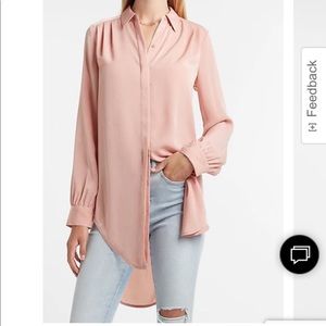 Express pleated shoulder tunic shirt 💕